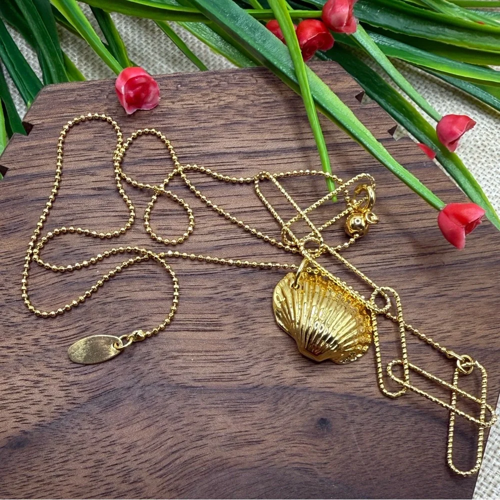 Fine jewelry Gold Shell Pendant Necklace Steel 316L